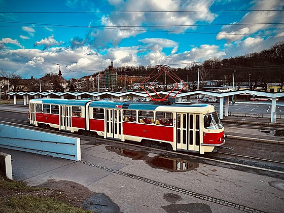 Zajímavým detailem jsou také svtlé gumy okolo oken na dveích.