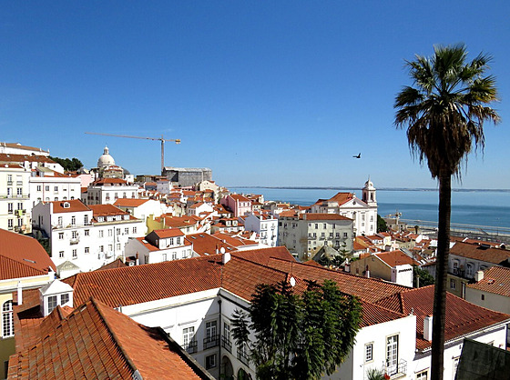 Alfama, staré msto portugalského Lisabonu (2. bezna 2019)