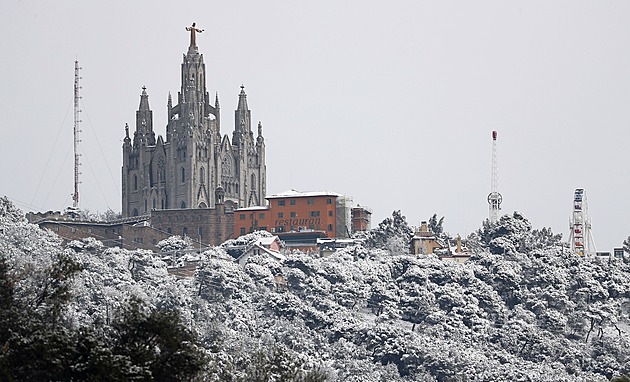 Barcelonu po pěti letech přikryl sníh, na vině je bouře Juliette