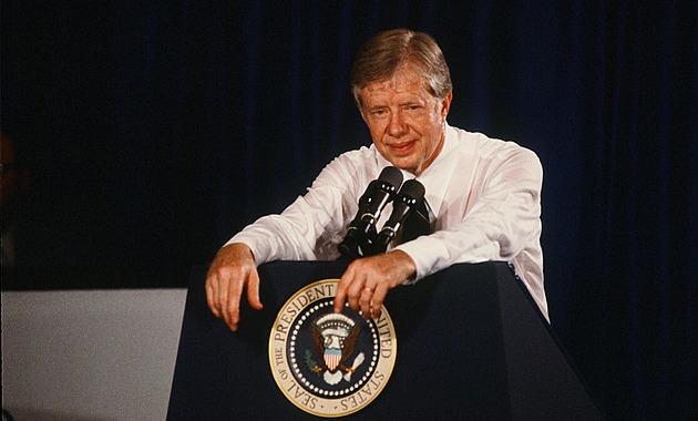 Exprezident Jimmy Carter vzdal léčbu v nemocnici, chce dožít doma