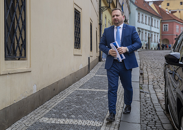 Jurečka jednal s Pavlem o důchodech a dávkách, hájil legislativní nouzi