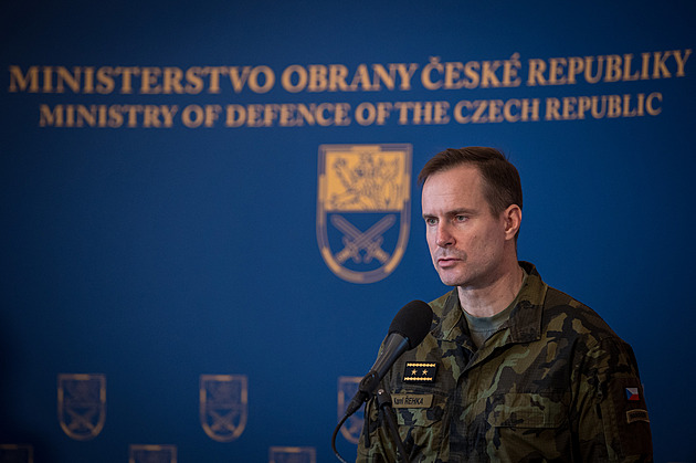 Válka mezi Ruskem a NATO je možná, varoval ve Sněmovně Řehka
