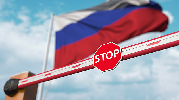ANALÝZA: Pevnost Rusko sankcím odolává, ale Putinova válka vysává základy