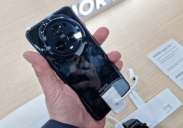 Světová premiéra se vším všudy. Honor Magic 5 Pro je špička úplně ve všem