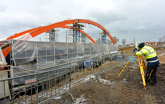 Most nad budoucí D35 dostává obrysy, ŘSD vybere stavitele dalšího úseku
