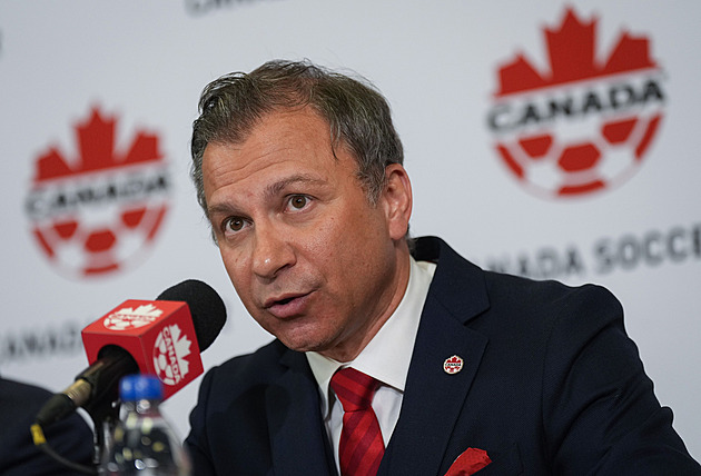 Šéf kanadského fotbalu skončil. Odvolání žádala mužská i ženská reprezentace