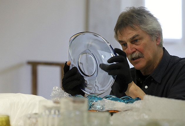 Lisované sklo se stalo fenoménem, jeho výjimečnost představí Retromuseum