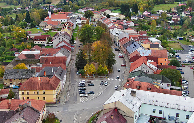 Řidiče při cestě na Lipno přibrzdí uzavírka, potrvá až do příštího roku