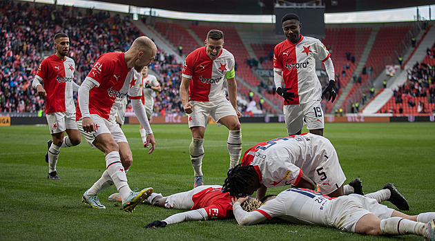 Jak je Holeš důležitý. Nemohl jsem se dočkat, na tribuně jsem se trápil, říká