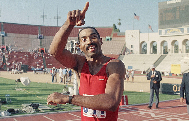 Zemřel legendární překážkář Greg Foster, trojnásobný mistr světa