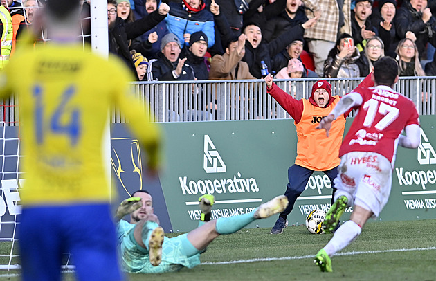 Chceme ukázat, kdo je tady šéf, říká pardubický útočník Krobot před derby