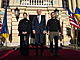 Prezident Joe Biden pózuje s ukrajinským prezidentem Volodymyrem Zelenským a...