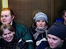 Greta Thunbergová a dal�í ekologi�tí aktivisté zablokovali p�ístup na...