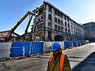 Demolice nejstarí ásti bývalé správní budovy Schichtovy továrny na ústeckém...