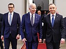 Americký prezident Joe Biden se ve Varav setkal se svým polským protjkem...