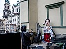 Výtvarník Chemis vytvoil streetarové dílo, které umístil na balkon paláce...