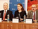 éf BIS Michal Koudelka a poslanci ODS Eva Decroix a Pavel áek na konferenci...