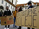 Studenti Masarykovy univerzity v Brn demonstrovali proti razantnímu zdraování...