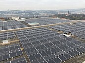 Velká solární elektrárna na střeše Kongresového centra Praha