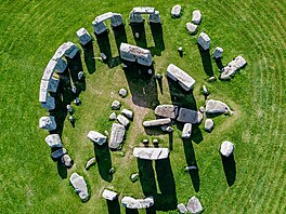 Anglický kamenný komplex Stonehenge
