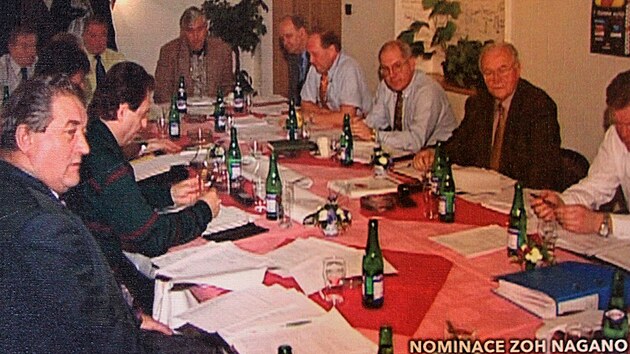 Výkonný výbor SLH potvrdil nominaci na Turnaj století v Naganu 14. ledna 1998...