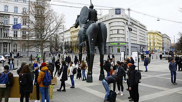 Studenti Masarykovy univerzity v Brn demonstrovali proti razantnmu zdraovn kolej. (27.2.2023)