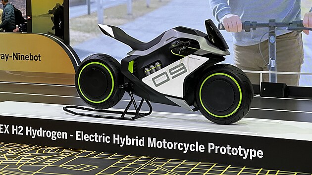 Tato futuristicky vypadajc motorka Apex H2 je k vidn na stnku znaky...
