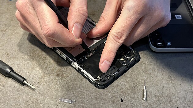 V�m�na baterie u Nokie G22