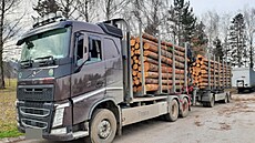 P�i kontrole hmotnosti policisté na Trutnovsku zjistili, �e kamion p�evá�ející...