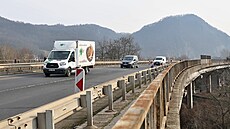 Most na silnici I/62 �eká radikální oprava. D�lníci ho zbourají a postaví nový.