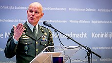 Ředitel nizozemské vojenské zpravodajské a bezpečnostní služby (MIVD)...