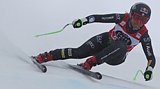 Sophia Goggiaová b�hem sjezdu závodu SP v Crans Montan�.