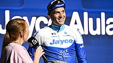 Zden�k �tybar p�i prezentaciaustralské stáje Jayco AlUla.