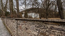 Barokní zámek v Horním Marov elí rozmarm poasí. (17. ledna 2023)