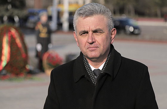Vdce podnsterských separatist Vadim Krasnoselskij v Tiraspolu (23. února...