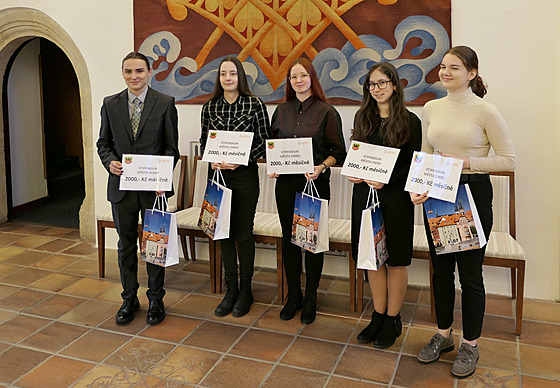 Studenti ocenní mstem Cheb a ekonomickou fakultou.