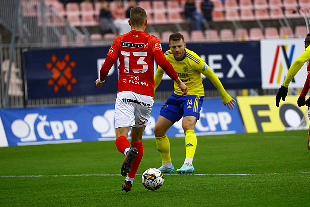 Nastupuje na novém postu a fotbal ho zase baví. Texl, dělník Zbrojovky