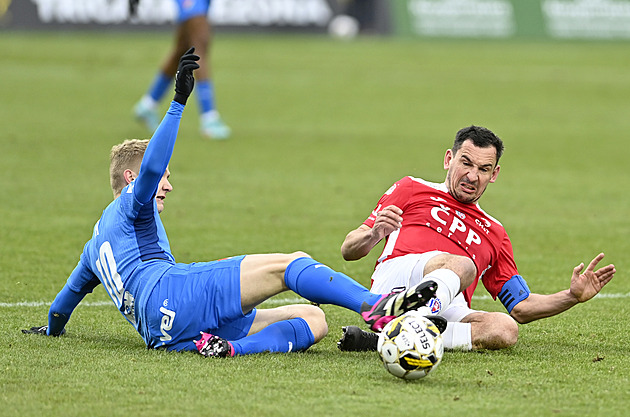 Pardubice - Ostrava 1:1, nůžky matadora Černého nestačily, srovnal Cadu