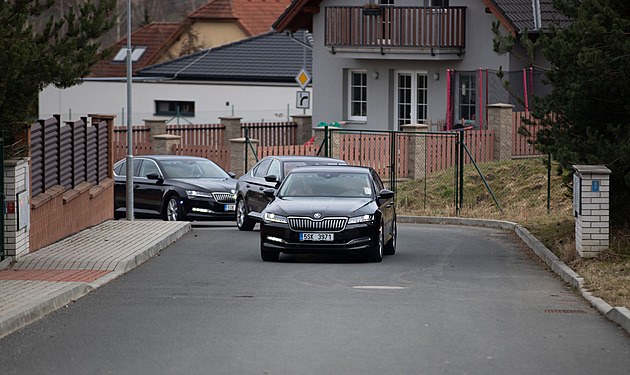 Zeman otevře kancelář příští týden, s manželkou chce úřadovat jednou týdně