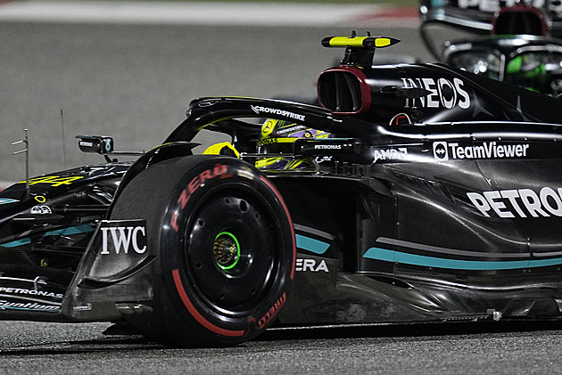 PITWALK S KAROLINOU: Zastaví kletba prvního závodu rozjetého Maxe a slzy tifosi?