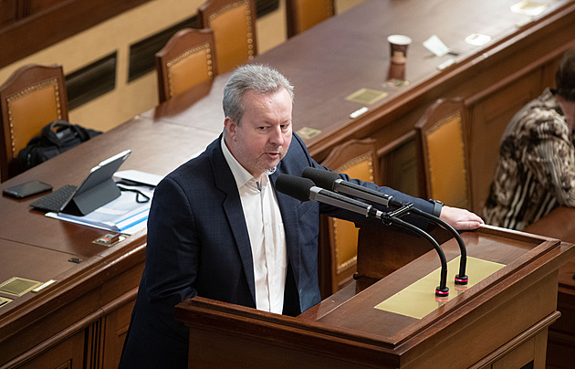 Sněmovní škatulata. ANO si s TOP 09 vyměnilo školství za zahraničí