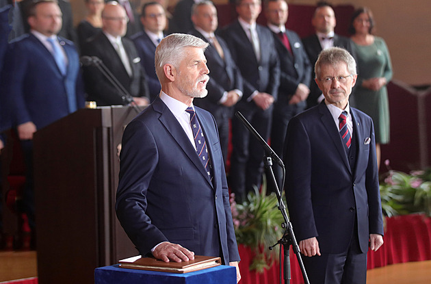Prezident Pavel přijal špičky ANO. Dnes poví, zda podepíše nižší růst penzí