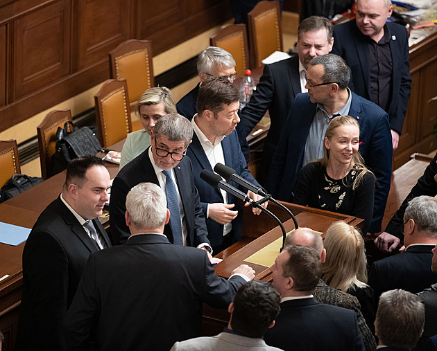 Bartošek chce pokutu pro Babiše 30 tisíc a jeho omluvu za hrubé urážky