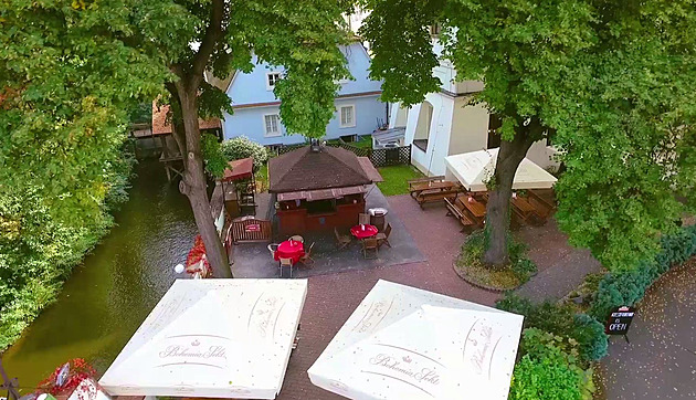 C&A na Václavském náměstí uvolní patra hotelu. Otevře se za dva roky