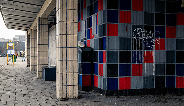 Ostudná místa Olomouce: tržnice, nádraží i extraligový zimní stadion