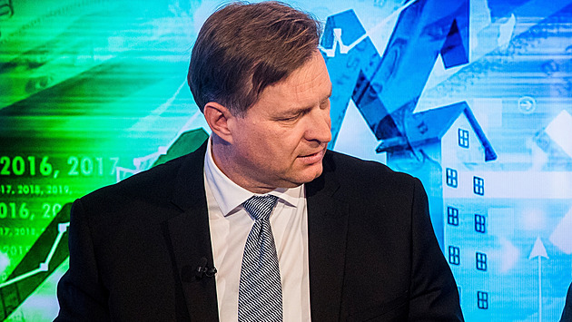 Jak v Česku praská nemovitostní bublina, řekne v Rozstřelu realitní expert