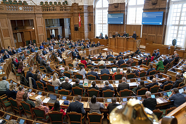 V Dánsku zakázali pálení koránu. Kapitulace před islámem, kritizuje opozice