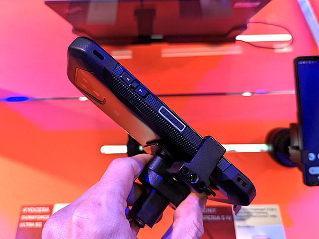 Přehlídka povedených smartphonů, na které si musíme nechat zajít chuť