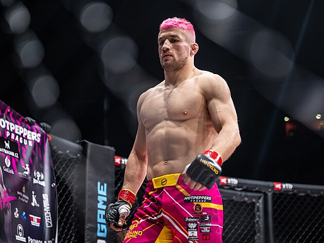 David Kozma v prosinci p�i�el o titul �ampiona veltrov� v�hy Oktagonu do 77...