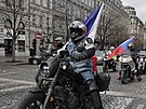 Spanilá jízda motorká Harley Davidson u píleitosti inaugurace Petra Pavla...